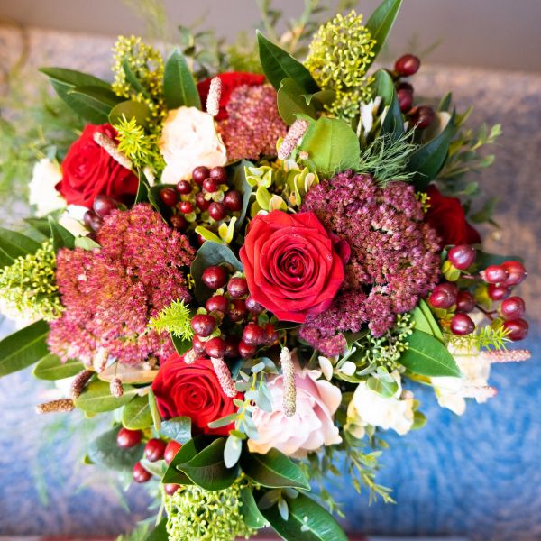Hannah and Simon at The Merchant Adventurer's Hall -  flowers 1